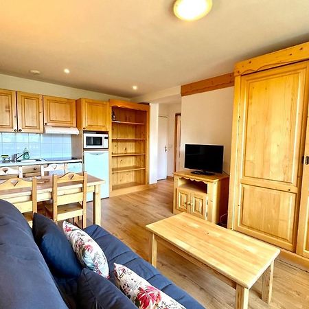 Cosy Chalet With Terrace Combloux Exterior foto